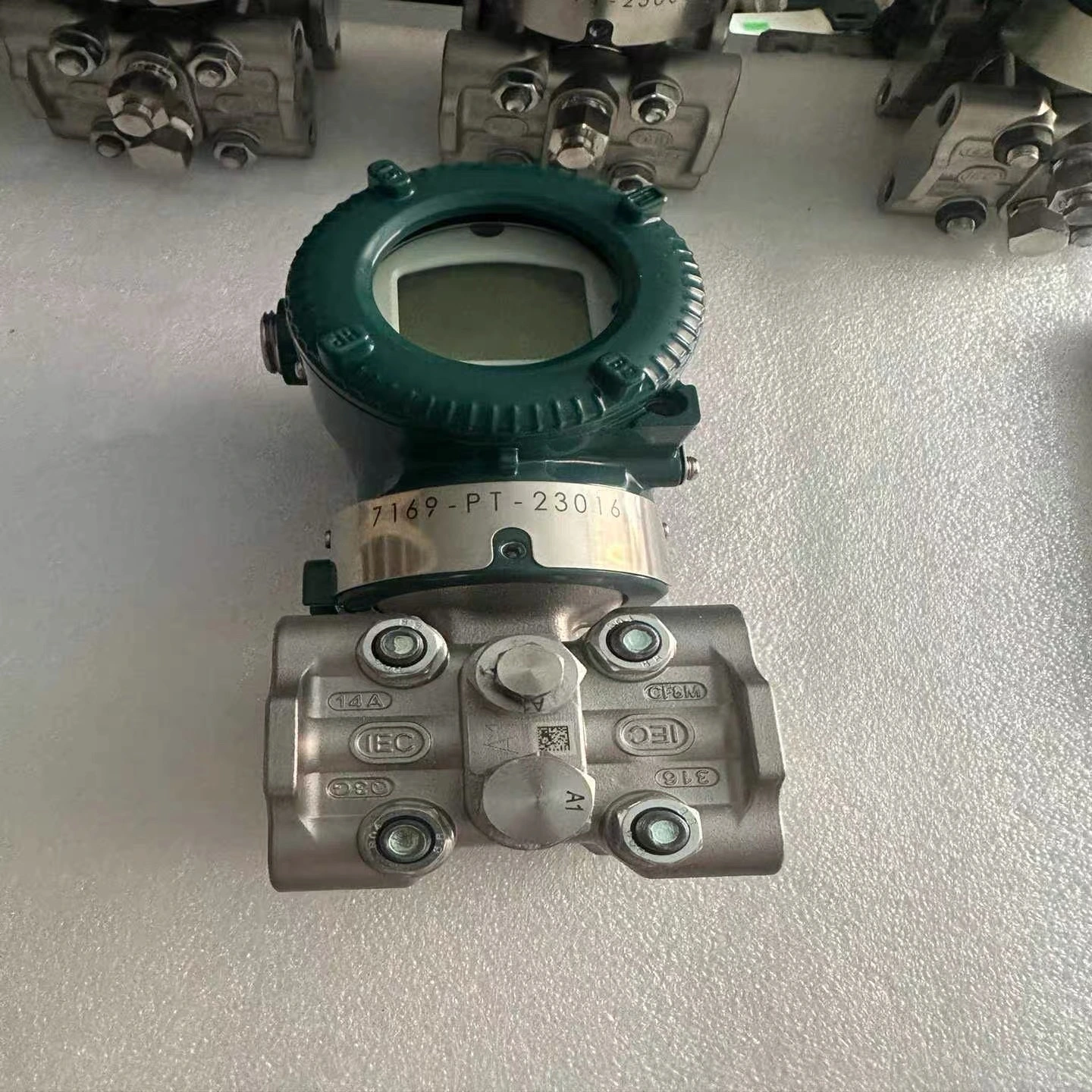 product-1-1 product-1-1